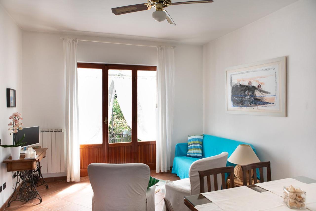 מרינה די קררה B&B Casa Di Claudia מראה חיצוני תמונה
